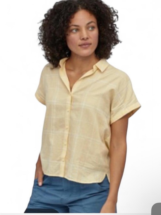 Patagonia Tops - Patagonia Organic Cotton  Yellow Plaid Short-Sleeve Button Down Shirt